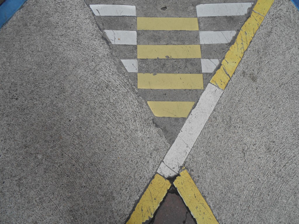 1 Picture 1 Word Street Art Triangle