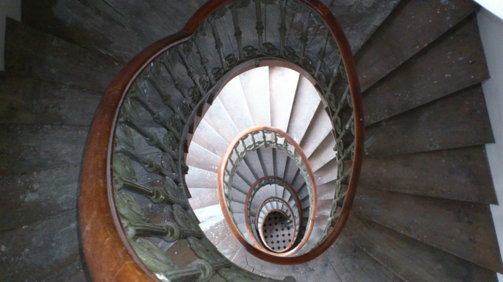Stairs round